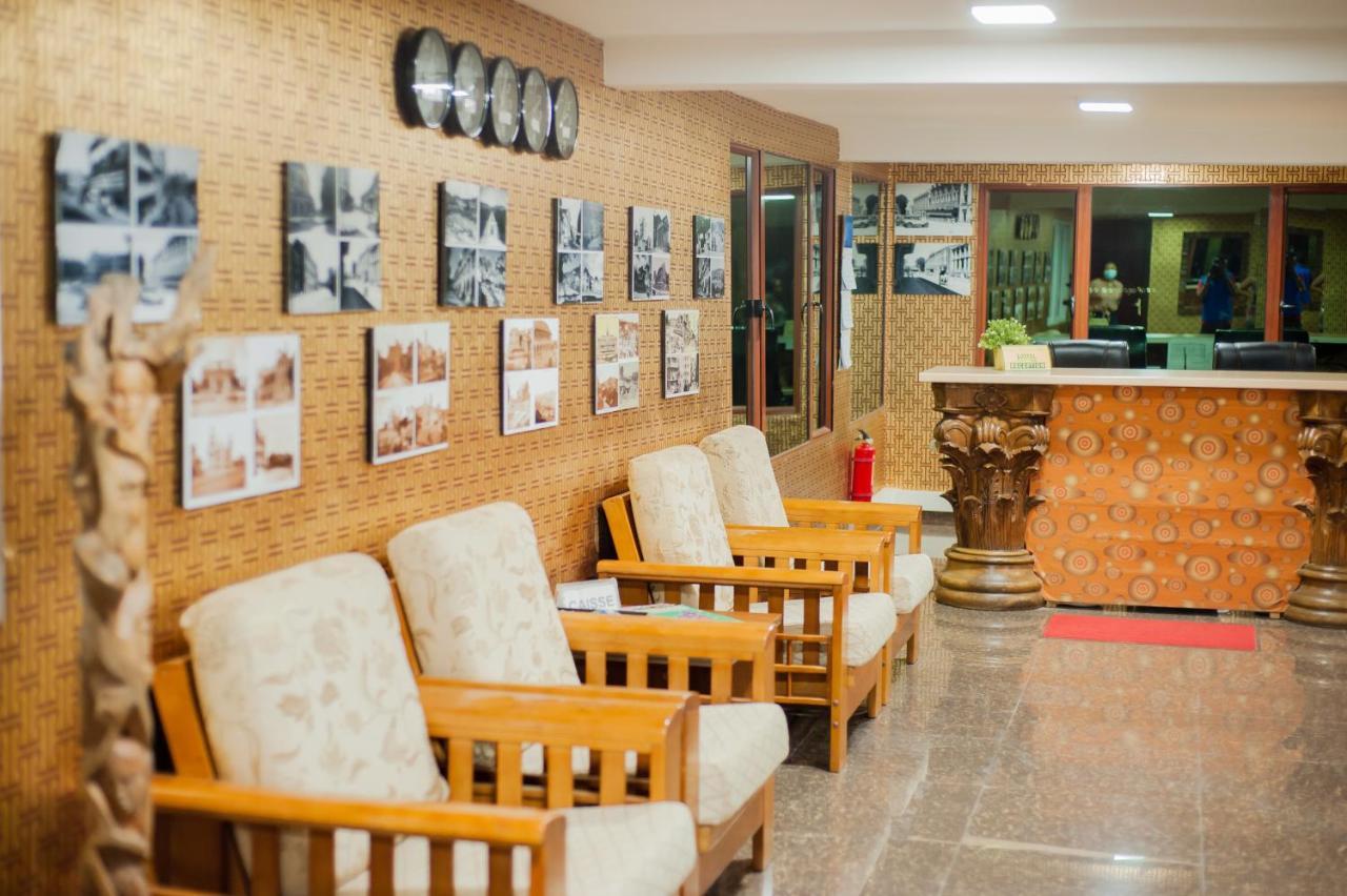 Hotel Le Pousse Pousse Antananarivo Exterior photo